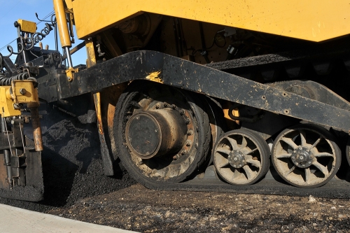 攤鋪機(jī)履帶應(yīng)用